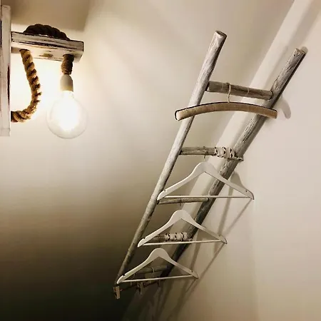 Alojamento de Acomodação e Pequeno-almoço Atipico Bari